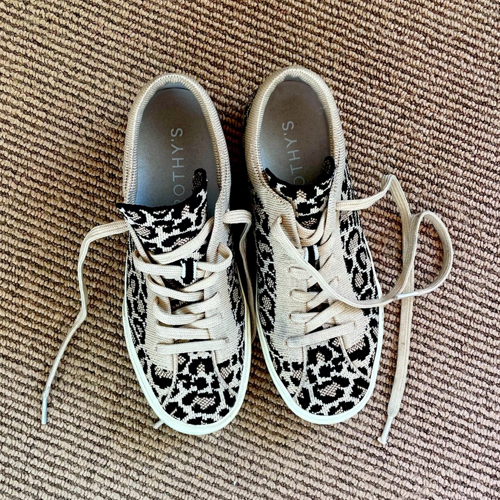 Rothy’s lace up girls leopard print shoes